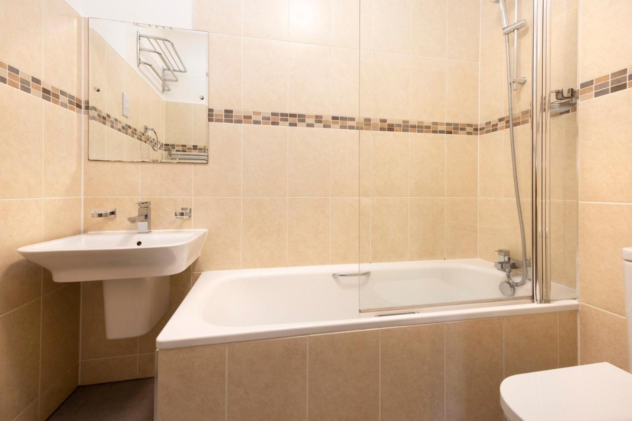 אדינבורו Joivy Spacious Home Near The Meadows מראה חיצוני תמונה